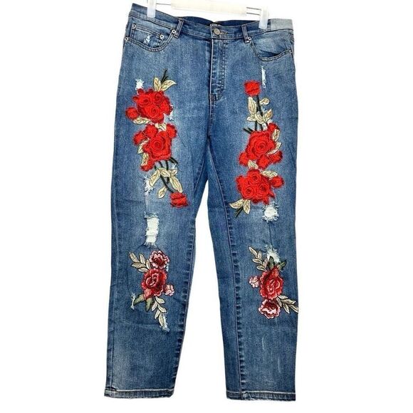 Fashion Nova Floral Embroidered High Rise Straight Jeans Blue Red Large - Picture 1 of 7